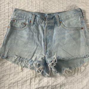 Levi Jean shorts 25